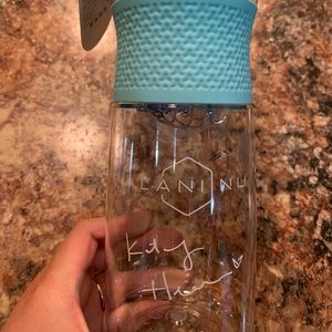 Alani Nu Blender Bottle